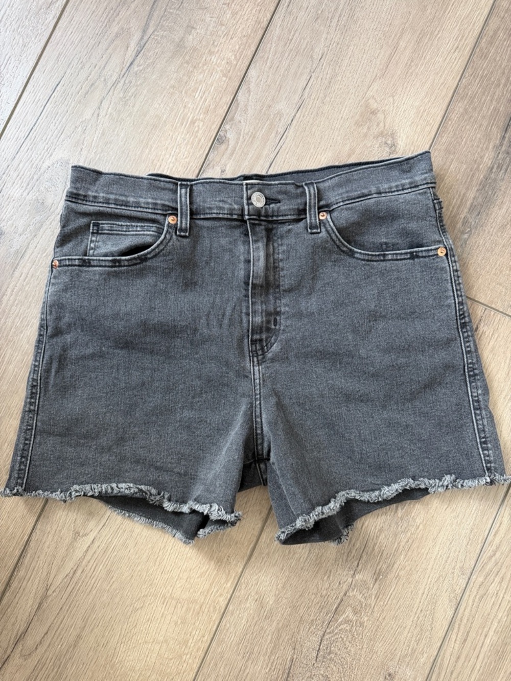 Levi Strauss Signature Hertiage High-rise Shorts in Sz 10